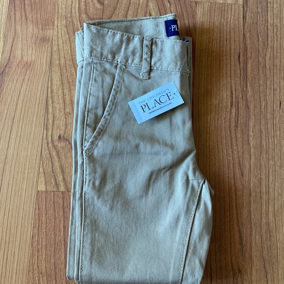 New uniform Flax color size 5 slim - Picture 4 of 4